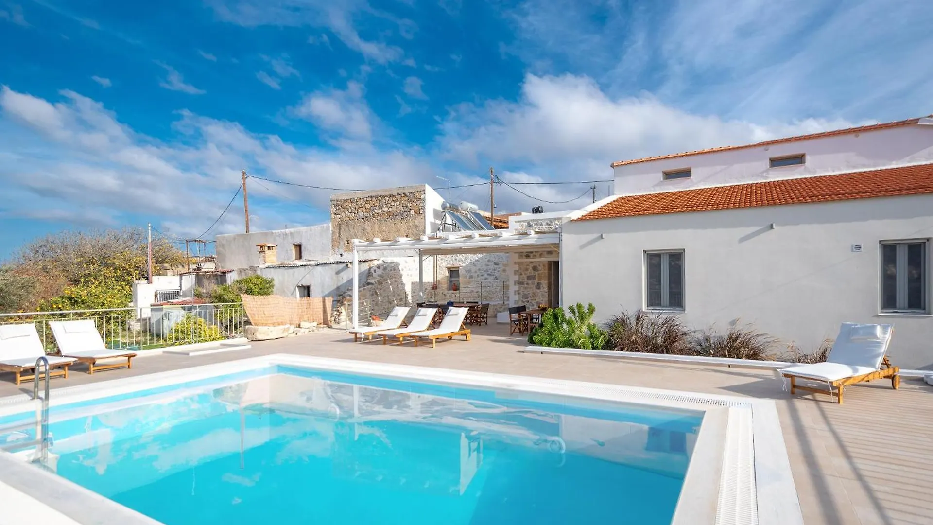 Apartment Olive Millstone Suites Episkopi  Greece