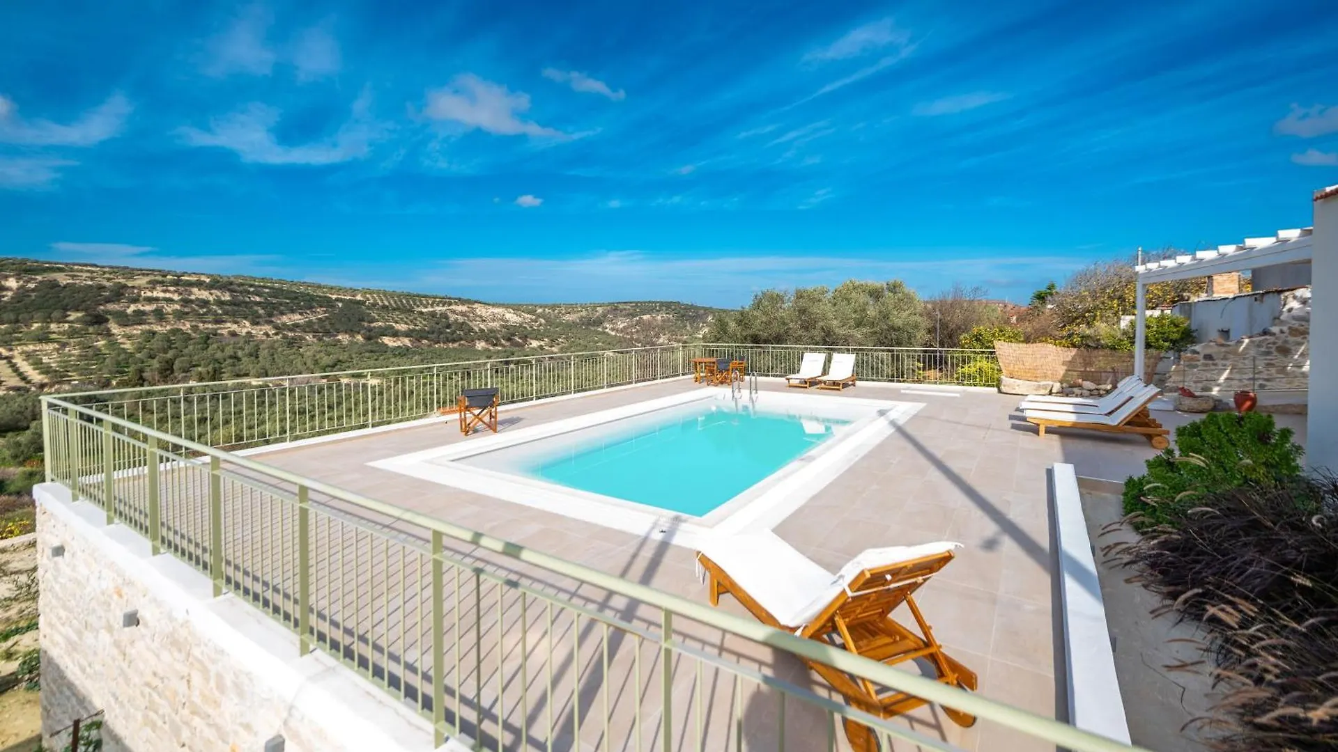 Apartment Olive Millstone Suites Episkopi